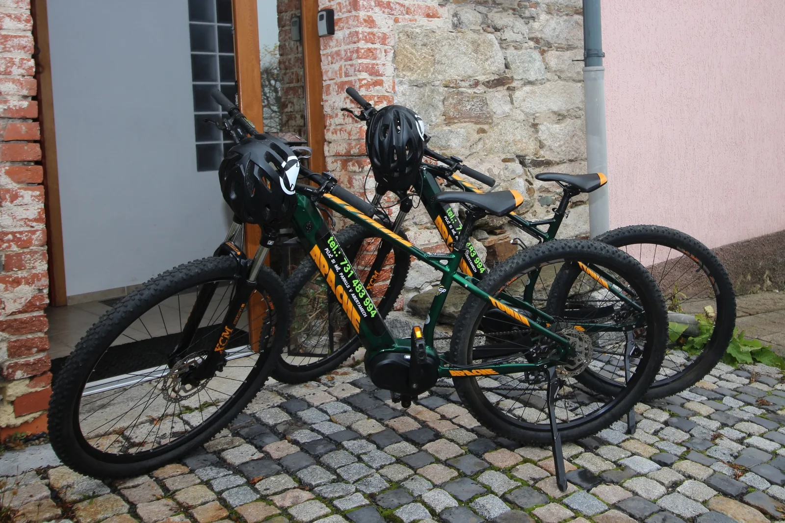 Cyklistika & zapůjčení elektrokol