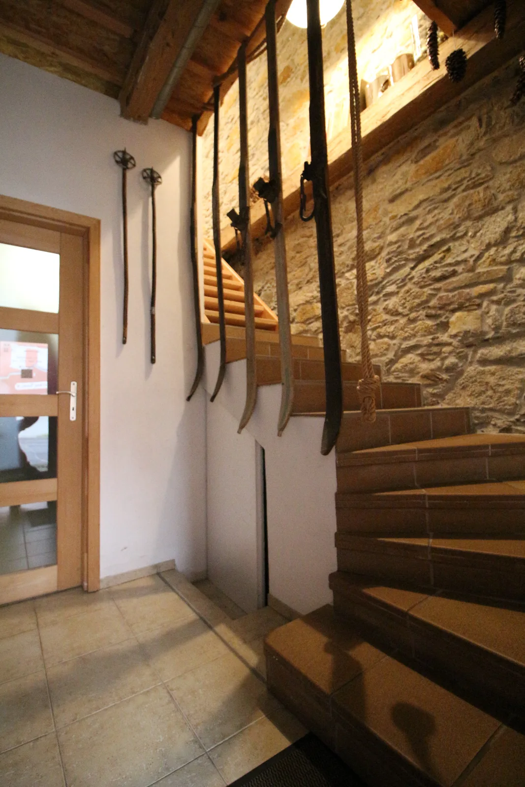 Apartmán Šutrs – schodiště